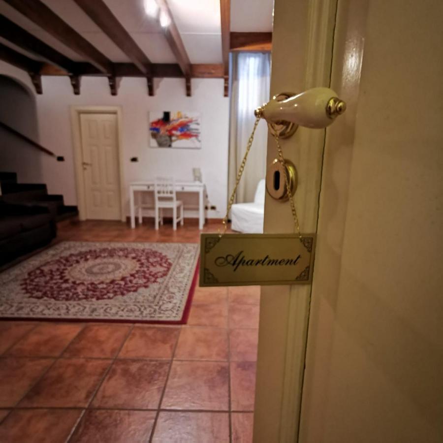 Room N.22 Suite & Apartment Taranto Exterior foto